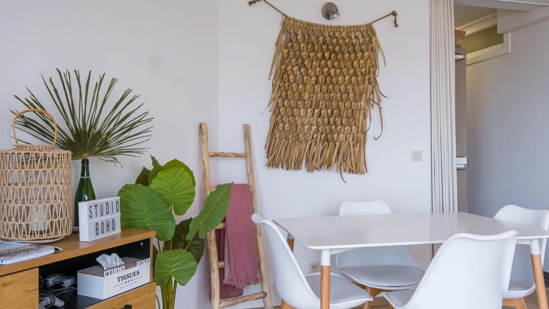 Nice Studio With A Sleeping Corner Middelkerke Apartment